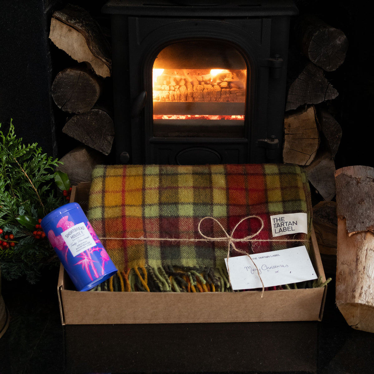 Buchanan Autumn Tartan Blanket & Shortbread Gift Set